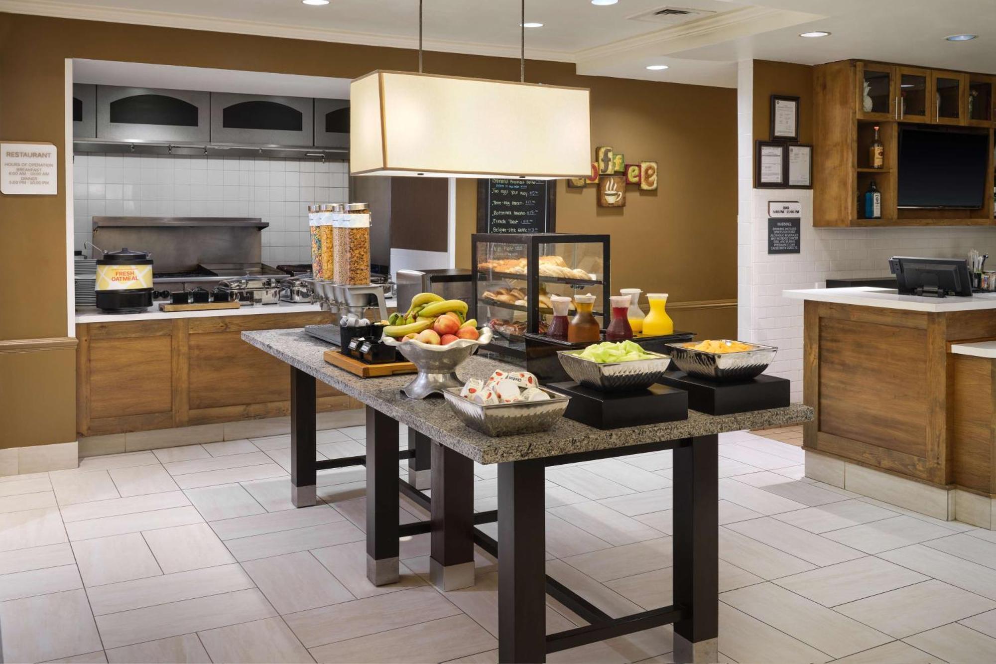 Hilton Garden Inn Houston/Bush Intercontinental Airport Bagian luar foto