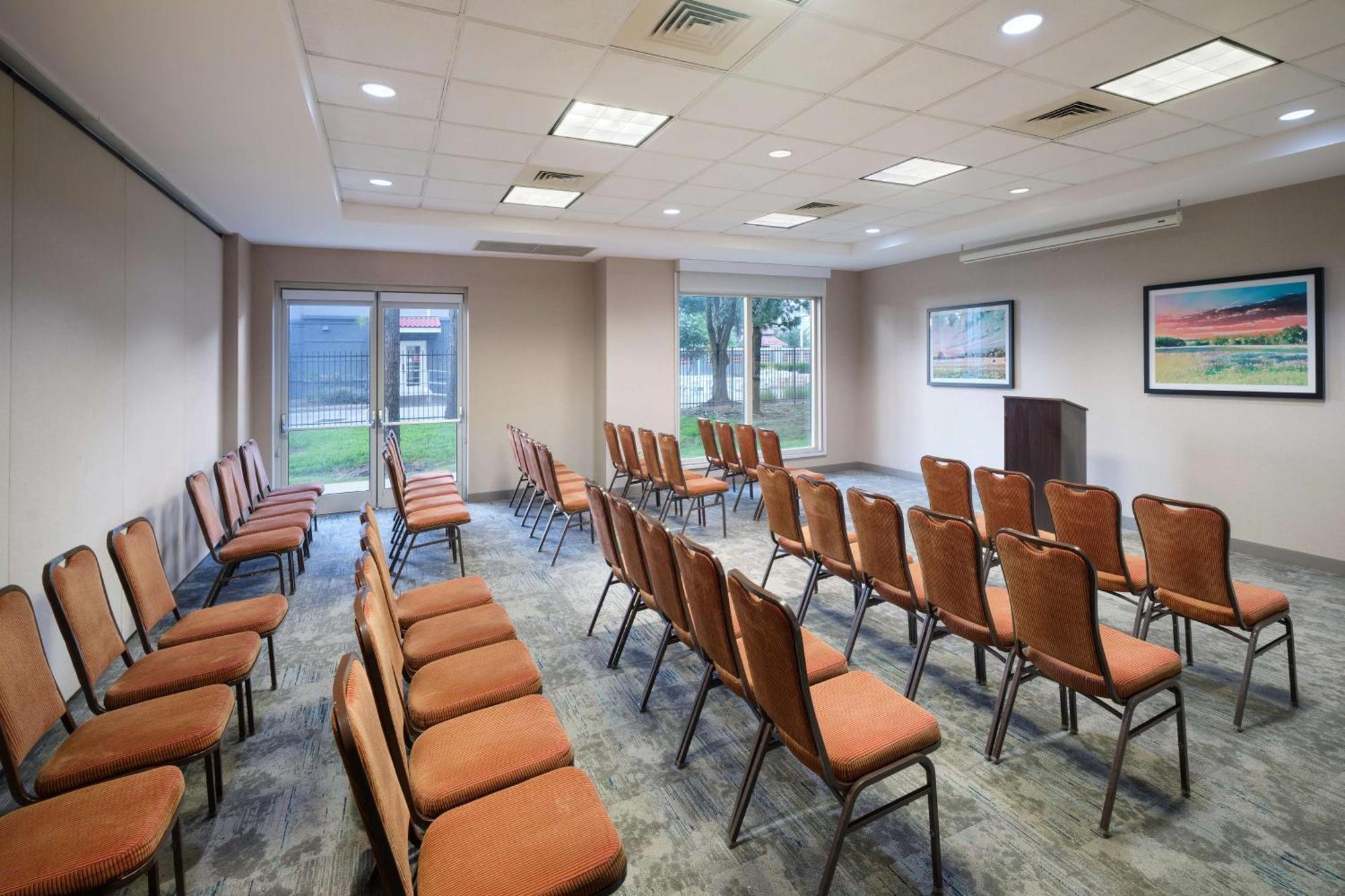Hilton Garden Inn Houston/Bush Intercontinental Airport Bagian luar foto
